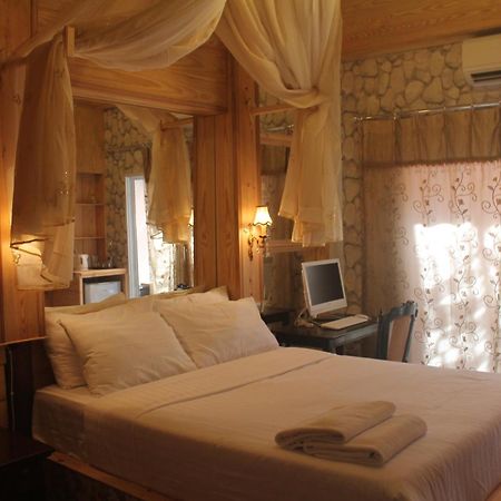 Huen Chan Thip Chiang Rai Kamer foto