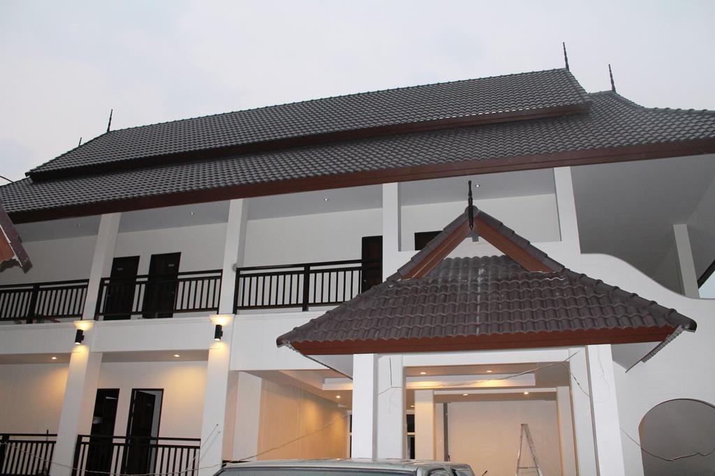 Huen Chan Thip Chiang Rai Buitenkant foto